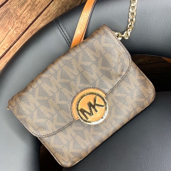 Mk crossbody - Picture 1 of 4